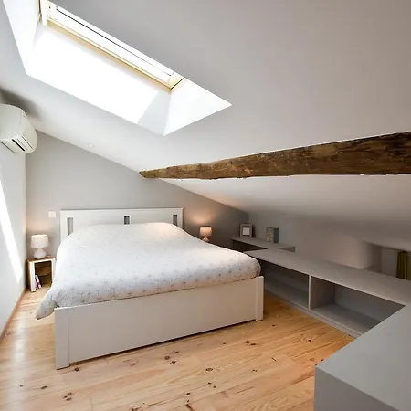 Succes - Tres Beau Duplex Dans Le Coeur De La D'arles *